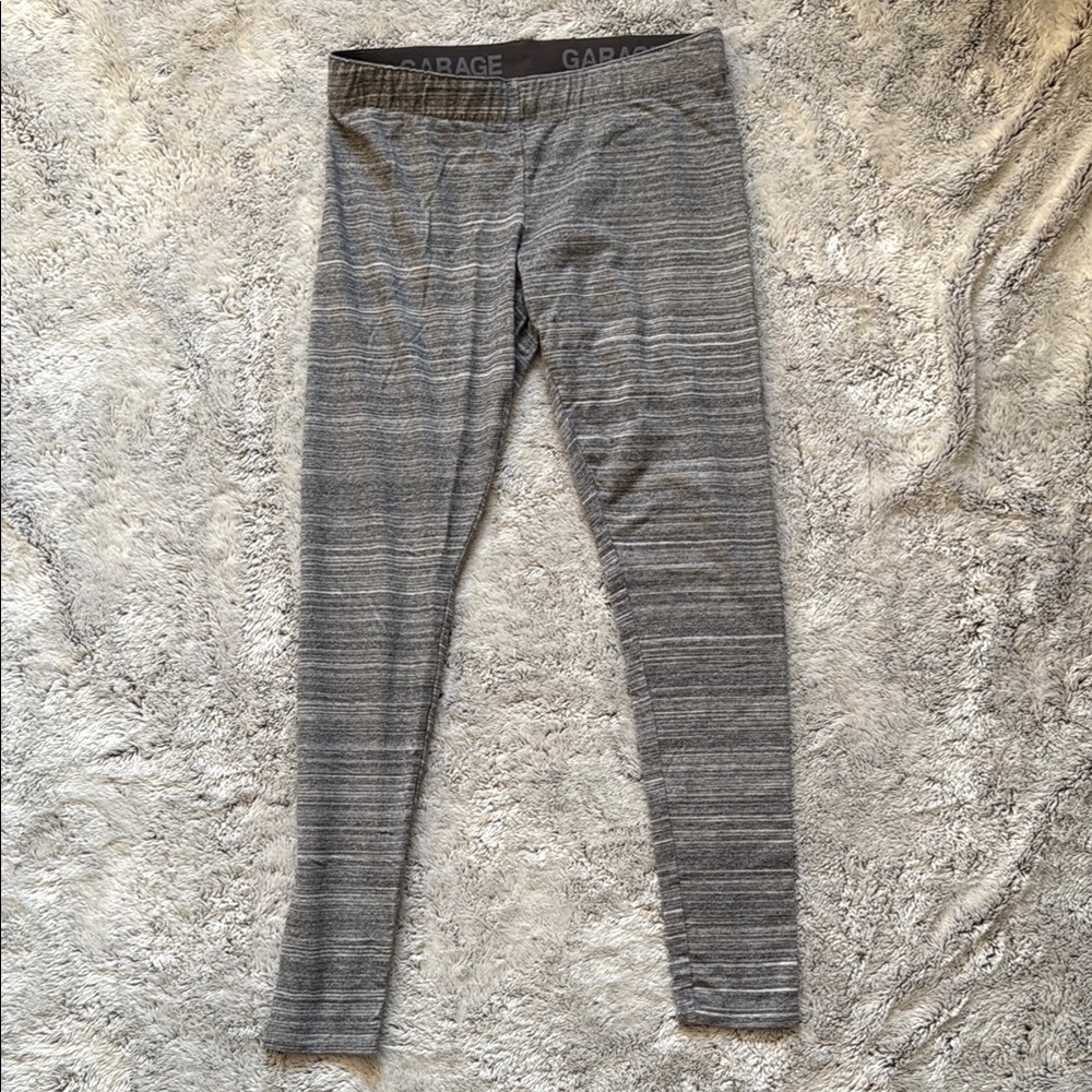 Garage Women’s Gray Striped Leggings!